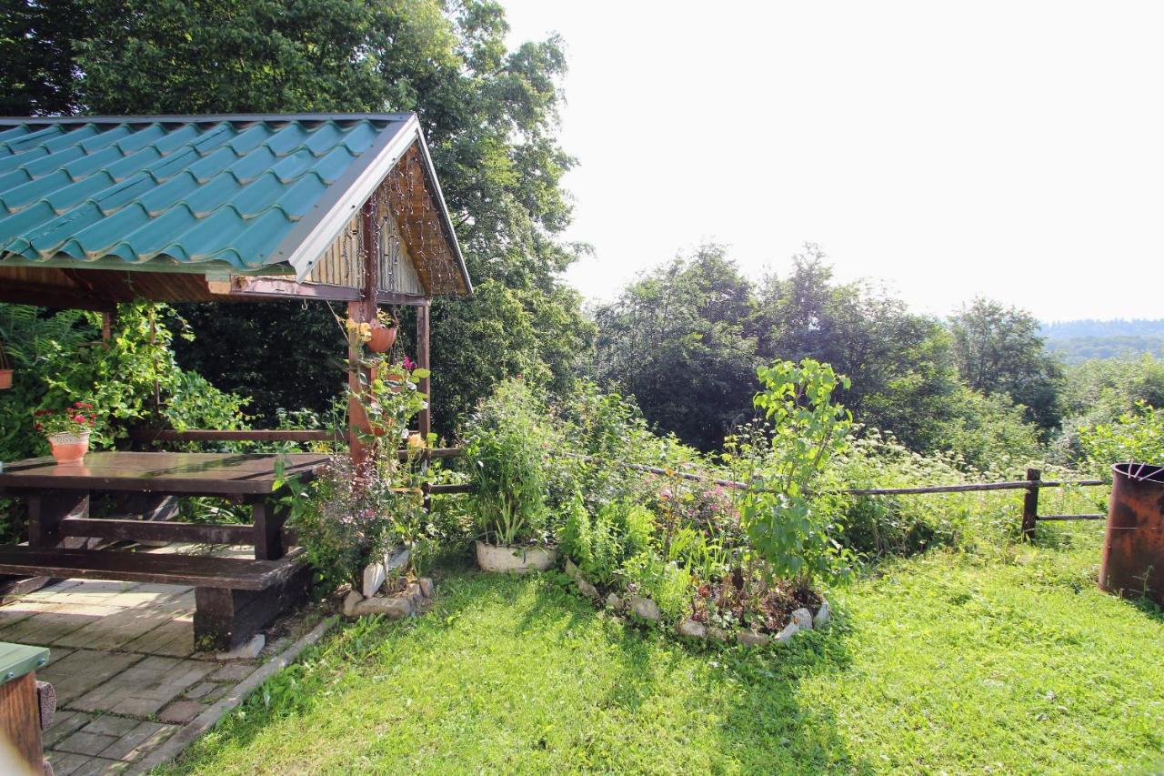 Котедж "Гірський Затишок" Yaremche Bagian luar foto