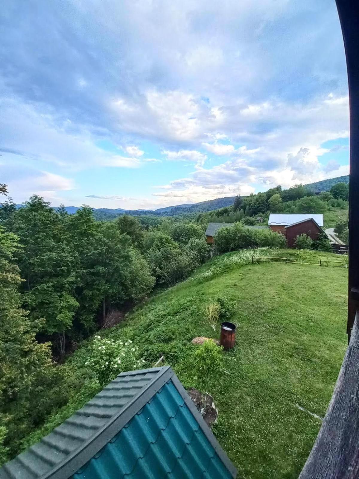 Котедж "Гірський Затишок" Yaremche Bagian luar foto